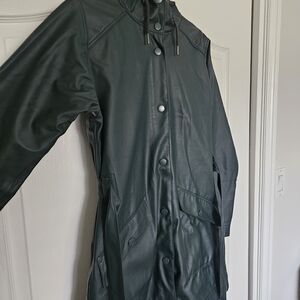 Helly Hansen Dark Green Rain Coat Water Proof Jacket